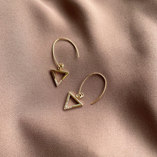 Sparkling Triangle Earrings in Silver/Gold