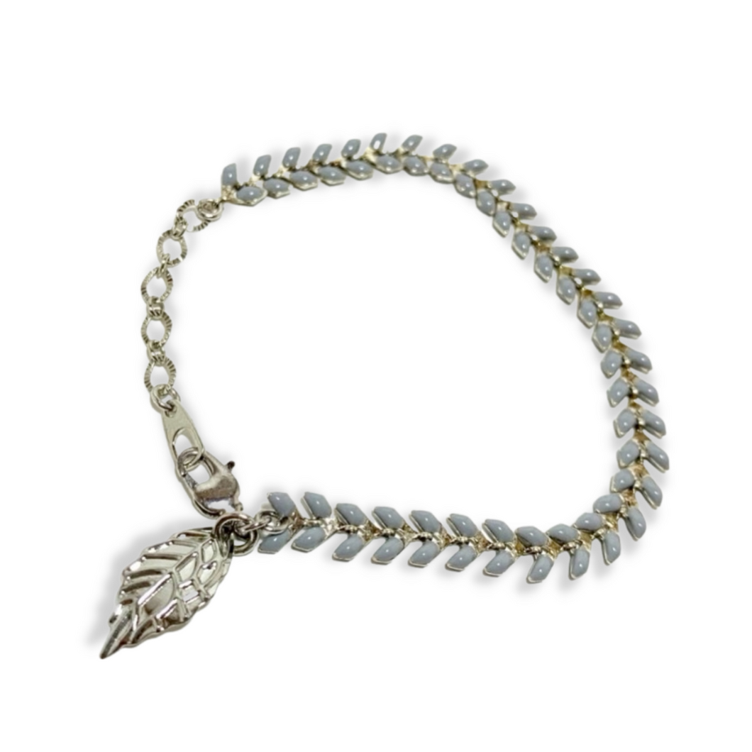 Burnet Bracelet in Silver/Grey/Leaf